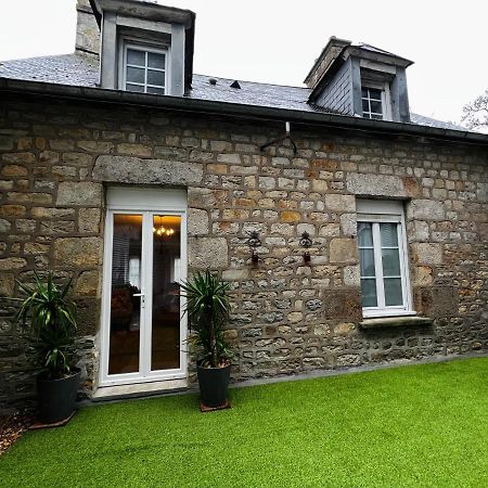 A La Maison - Hebergement De Luxe Domfront  Eksteriør billede